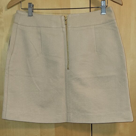 H&M Beige Skirt gold accents NWT US 8 - Picture 4 of 5